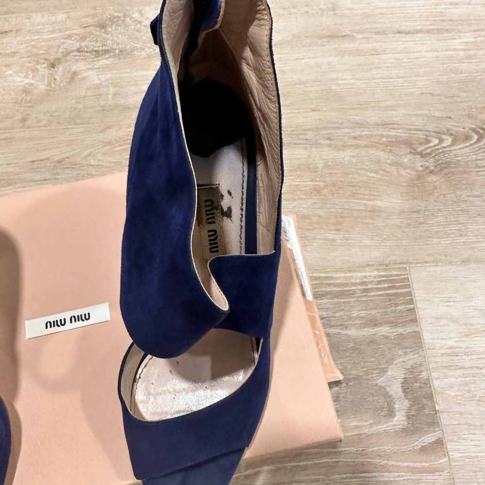 Gently Used Miu Miu Suede Heels In Navy - image 7